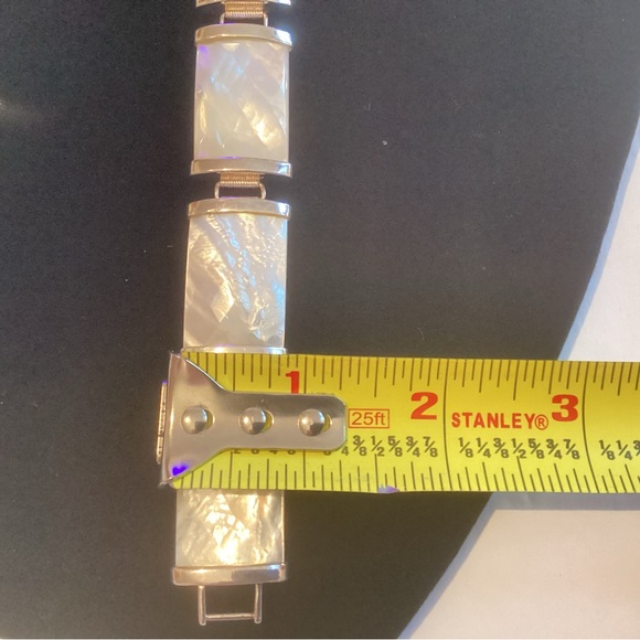 Vintage Mother of Pearl stamped 925 WW Hong Kong. - Picture 5 of 8